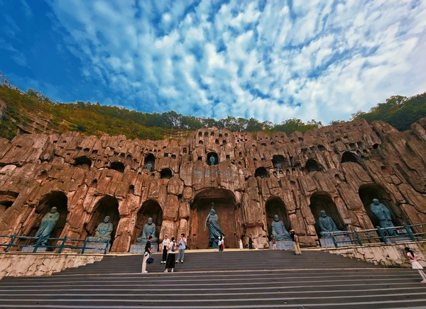 壁观九载：达摩祖师的禅心之旅